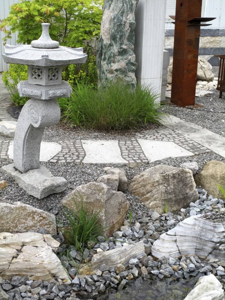 Beautiful Rock Garden In Your Home (24)