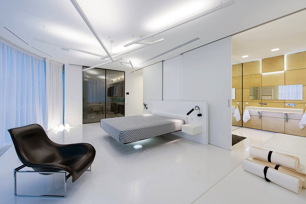 Design Your Romantic Bedroom (5)